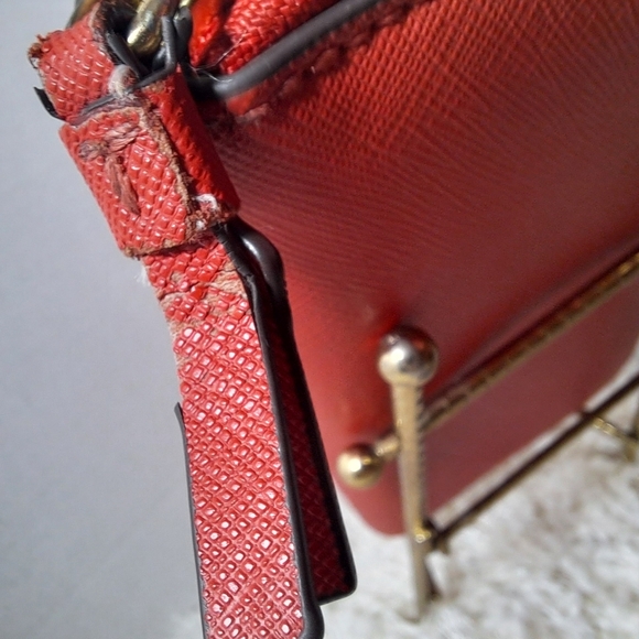 Tory burch Saffiano red wallet EUC - Picture 3 of 5